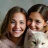 Témoignage de la famille Bouchet avec leur chat soigné à la clinique Lumière